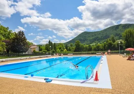 Domaine Du Roc Nantais Resort Nant